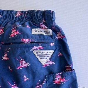 Columbia PFG Omni-Shade Swim Trunks  Medium Navy Pink Boat Print Fishing Shorts